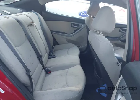 2015 Hyundai Elantra Se z USA, uszkodzony, nr VIN KMHDH4AE2FU320851